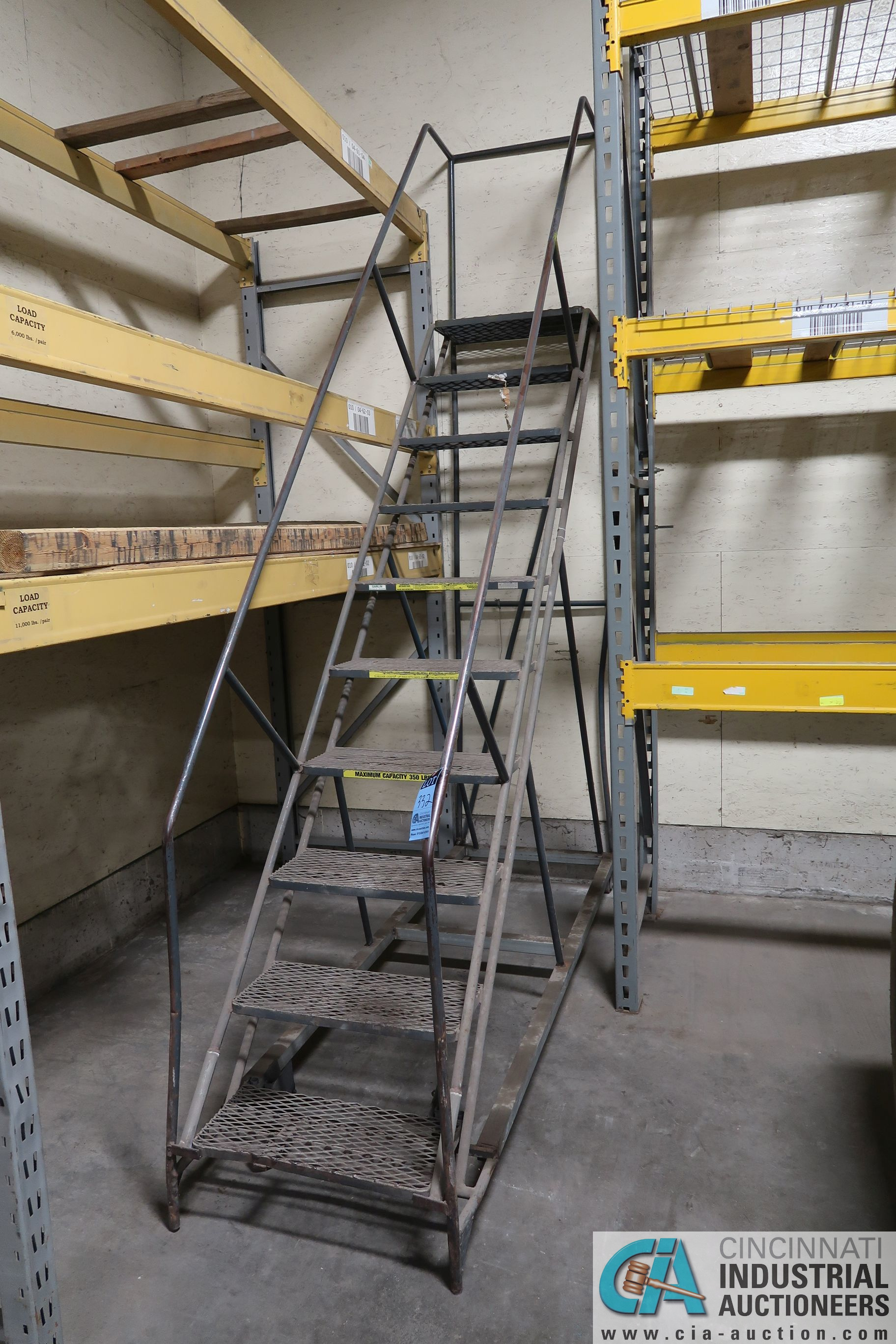 10' PORTABLE SHOP LADDER