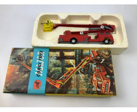 Corgi 1127 Fire Engine 