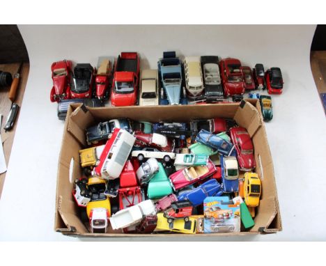 Assorted diecast model vehicles of varying scales and makes (qty) 