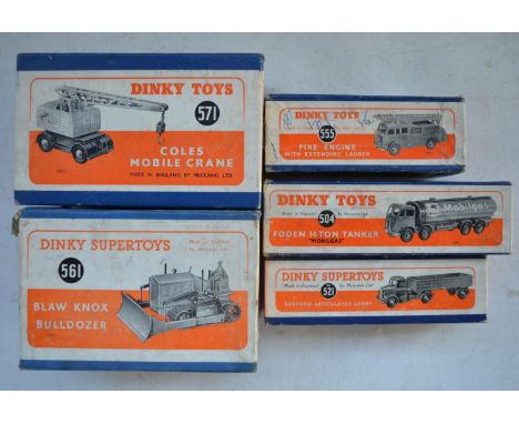 5 boxed vintage Dinky Toys diecast model vehicles to include 561 Blaw Knox Bulldozer, 571 Coles Mobile Crane, 521 Bedford Art