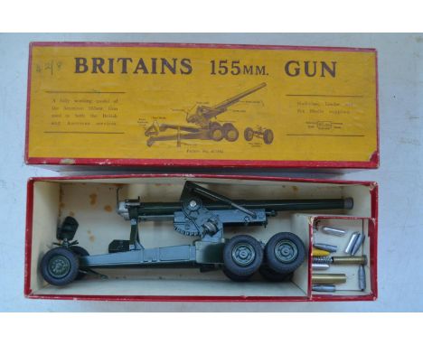 Britain's 155mm Gun model with box and ammunition. Model in excellent condition, box very good. 