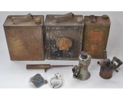 Three vintage oil cans to incl. Shell and Castrol, 2 RAC badges, an Enots No10A 1930 oiler, a vintage Eversure Model 902 30cw
