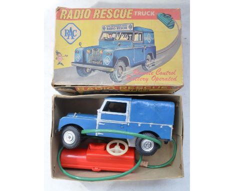 Vintage boxed Marx RAC Radio Rescue battery operated remote control Land Rover model, in good overall condition, no battery c