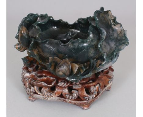 A GOOD CHINESE DARK GREEN JADE-LIKE HARDSTONE LOTUS BRUSHWASHER, together with a good quality wire-inlaid carved and fitted h