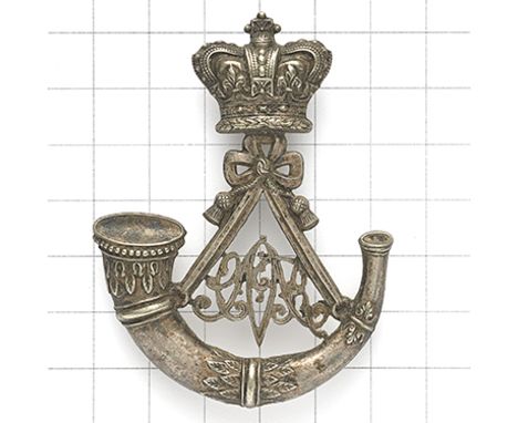 Cape Mounted Rifles Victorian Officer’s pouch badge. Die-stamped silvered crowned strung bugle; “CMR” cypher between the cord