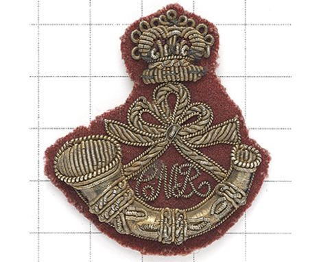 Cape Mounted Rifles Victorian Officer’s bullion field cap badge. Toned silver wire crowned strung bugle; ‘CMR’ cypher between