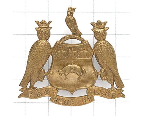 15th &amp; 17th Service Bn West Yorkshire Regiment ‘Leeds Pals’  WW1 Kitchener’s Army cap badge. Die-stamped brass Arms of Le