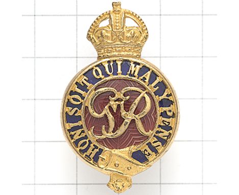 Household Cavalry GVIR Officer’s gilt and enamel cap badge circa 1937-52. A fine scarce example. (KK 1883)  Long loops VGC 