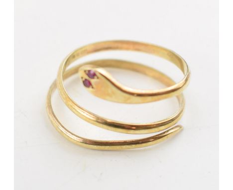 9ct gold snake / serpent ring set with ruby eyes, 1.9 grams, size P.  