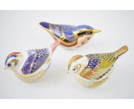 Three Royal Crown Derby bird paperweights, Goldcrest, date code for 2005 (MMV), gold stopper, Firecrest, Collectors Guild Exc