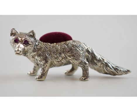 Sterling silver pin cushion in the form of a fox, with red velvet cushion, 6cm long.  Modern.