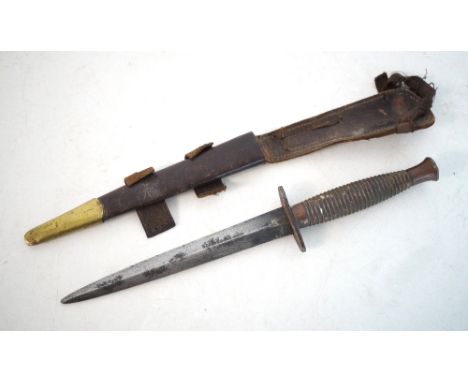 WWII BRITISH COMMANDO FIGHTING KNIFE
third pattern, the grip marked with small '2' and crossguard stamped with War Department