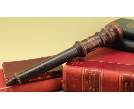 Police History - a George III turned and painted tipstaff or truncheon, inscribed GRIII, 36cm long, c.1800