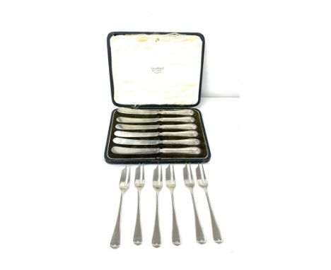 Mappin and Webb 6 piece cake fork and knife set 