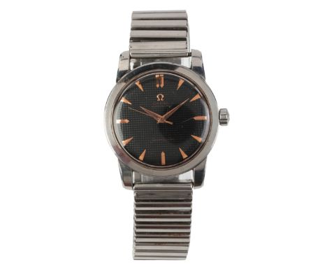 OMEGA SEAMASTER: A GENTLEMAN'S STAINLESS STEEL WRISTWATCHwith automatic movement, the black honeycomb dial with gold dagger m