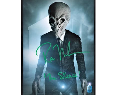 Ross Mullan Signed And Inscribed 10x8 Colour Photograph Pictured During His Role As The Silence On Doctor Who. Good Condition