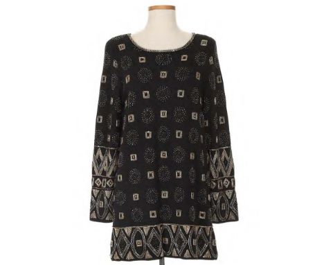 With a round neck, button front closure, and slant welt pockets (size P), together with a black wool knit, bronze, black, and
