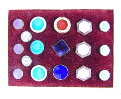 BUTTONS - SEVENTEEN ASSORTED SMALL ENAMEL BUTTONS including basse-taille examples, comprising three trios, two pairs, and fou