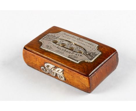 Oak snuff box with engraved white metal plaque: Made of oak which formed part of the foundation of the Auld Brig O’ Ayr 1252.