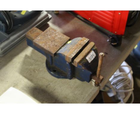 A 4" bench mounting vice