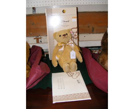 A collectable Steiff bear 'Edward' with box - 23cms tall