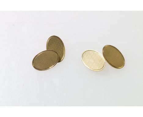 Pair of 18ct gold engine turned cufflinks, Deakin &amp; Francis, Birmingham, 14g. 
