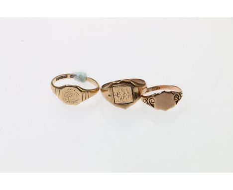 9ct gold signet ring, 2.6g, size N, maker B S Birmingham, a 9ct gold signet ring, T &amp; S Chester, 1.3g, size K, and an unh