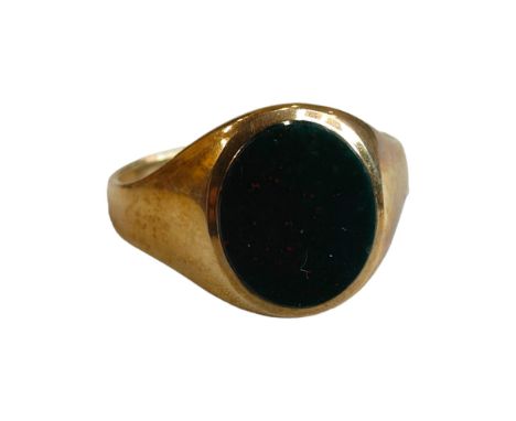 9 CARAT GOLD BLOODSTONE RING 5.9 GRAMS 