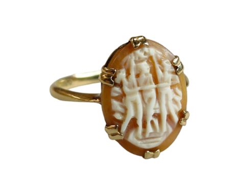 9 CARAT GOLD CAMEO RING 