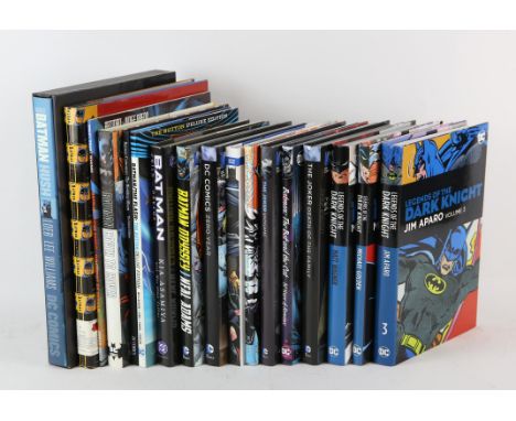 Batman and related - a group of seventeen graphic novels and others, first editions, includes, LOEB (Jeph) and Jim Lee. Absol