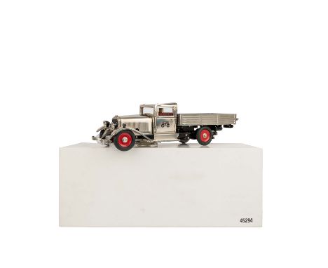 MÄRKLIN Lieferwagen 45294 von 1994, Sonderedition aus vernickeltem Blech mit Märklin-Logo an den Türen, Fahrertür zum Öffnen,