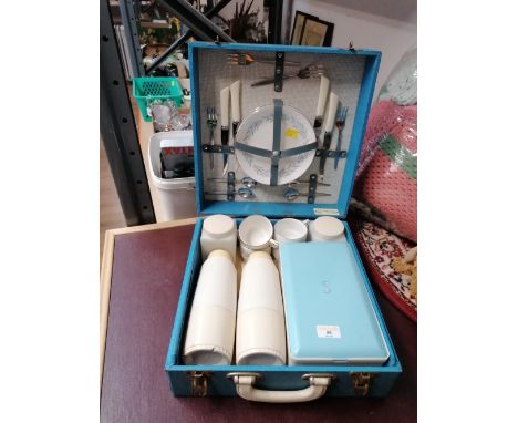 A Sirram 1960's picnic hamper 
