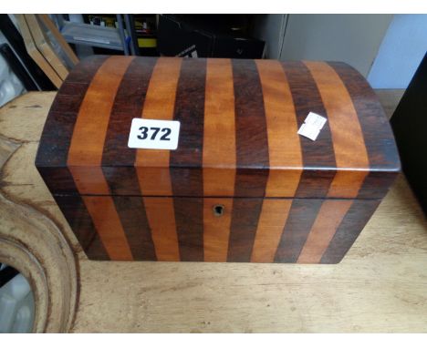 Early 20thC Caddy of banded decoration               