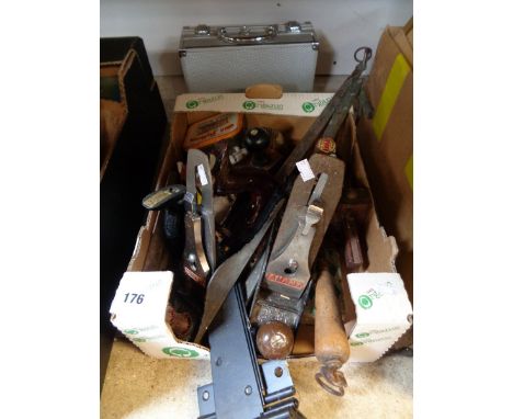 Qty. of assorted tools inc. Stanley Planes, Cast Brackets etc.           