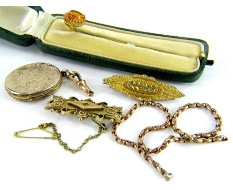 A small group of Victorian and later jewellery, comprising a 9ct gold filigree design bar brooch, another set with tiny diamo