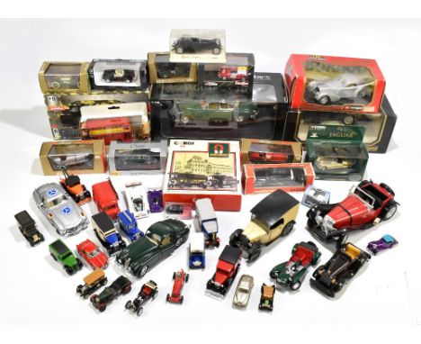 A mixed group of boxed and loose model cars and vehicles including Auto Art 1:18 scale Jaguar C Type, Syma military tandem ro