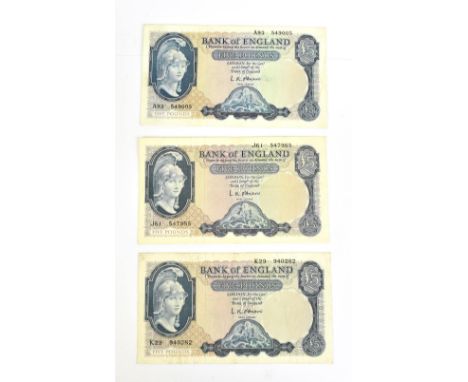GREAT BRITIAN; three Bank of England L. K. O'Brien £5 notes S/N A93 549005, J61 547985 and K29 940282 (3).Additional Informat