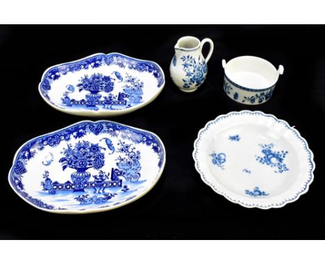 WORCESTER; five pieces of 18th century blue and white porcelain, including a pair of oval bowls decorated in the Bat pattern,