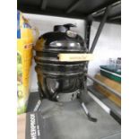 Table top smoker style BBQ