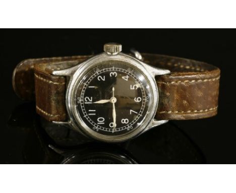 A gentlemen's nickel-plated WWII Bulova mechanical strap watch, 6B/234 A1117 Big Arrow, with a stainless steel back. RAF issu