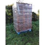 49No Allibert plastic crates