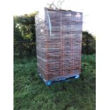 49No Allibert plastic crates