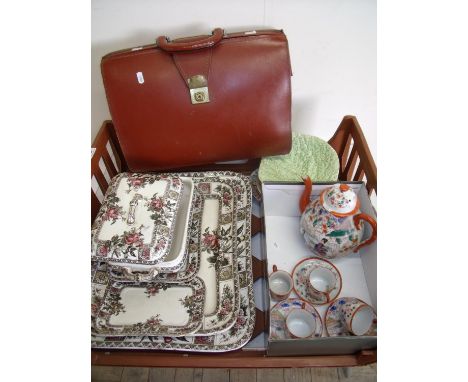 Graduating set of rectangular Garfield Wallace Gimson No 8844 rectangular serving plates and matching tureen, selection of va