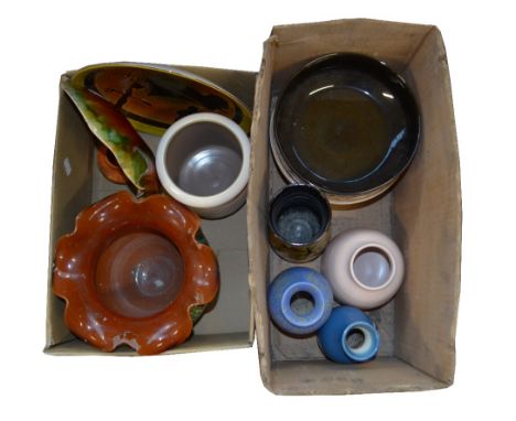 A group of ceramics including Poole dish and bowl, squat Royal Lancastrian vase, Linthorpe dish and planter (both af), etc.