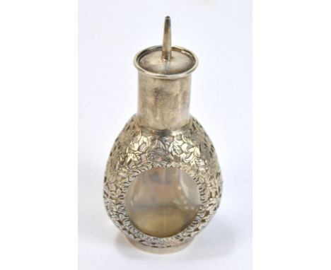 KWAN HING (AKA KUN XING/KUN HSING); a late 19th/early 20th century Chinese Export silver mounted glass scent bottle with reti