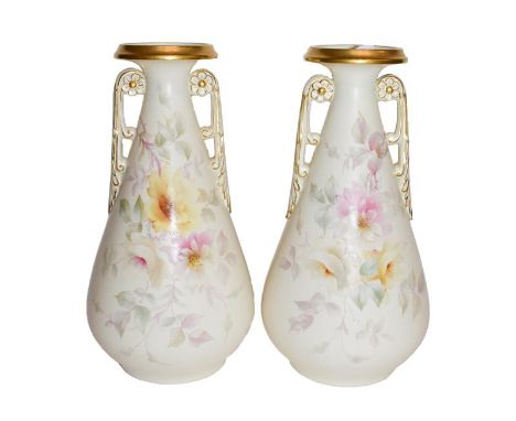 A pair of Worcester China Works vases (2)  