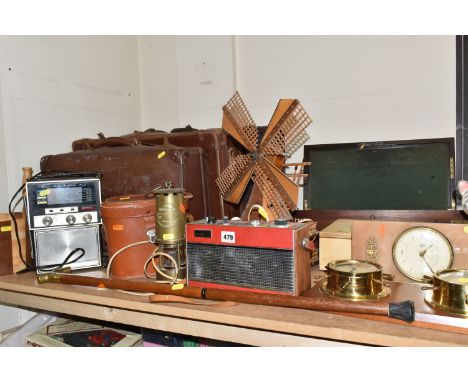 A COLLECTION OF VINTAGE ITEMS, to include Kitsch plastic marble effect mantle clock, large wooden writing slope, Roberts R505