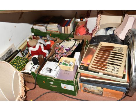 FIVE BOXES AND LOOSE SUNDRY HOMEWARES, to include a boxed mid twentieth century Glosswood steak knife and fork set, boxed vin