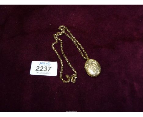 An unmarked Gold ? mourning  locket and anchor chain.   ***