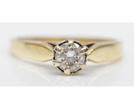 A 9ct gold and brilliant cut diamond single stone ring, approximately 0.25cts, I, 1.7gm 